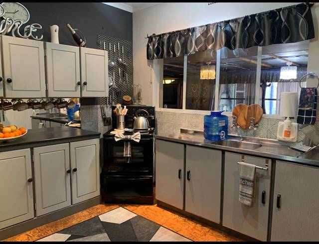 3 BEDROOM HOUSE FOR SALE IN VANDERBIJLPARK SE 6